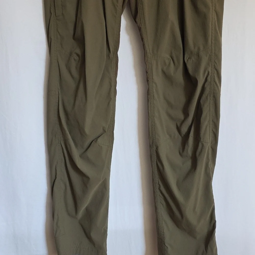 Marmot Green Mens Pants.  Size 30